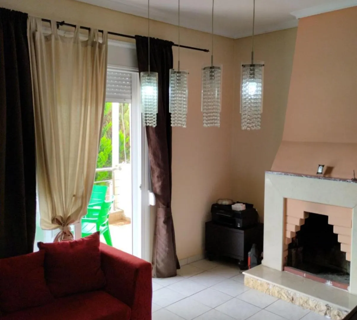 House By The Sea In Nea Plagia Villa