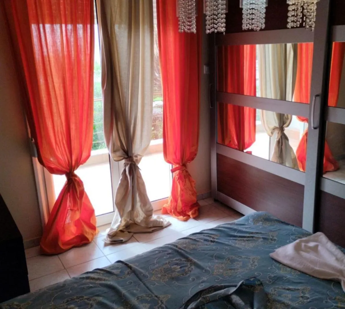 House By The Sea In Nea Plagia Villa